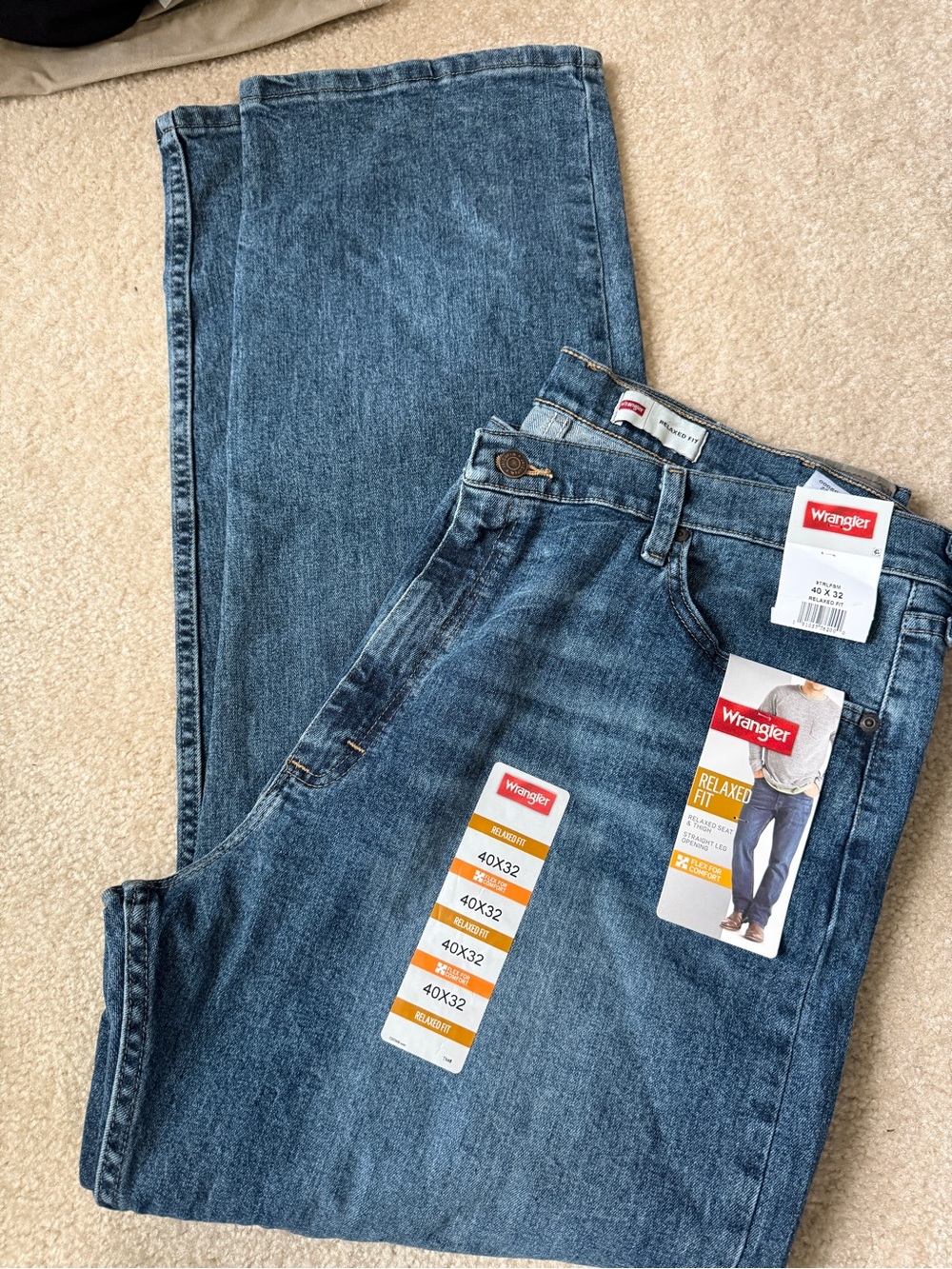 Wrangler Men’s Relaxed Fit Blue Jeans